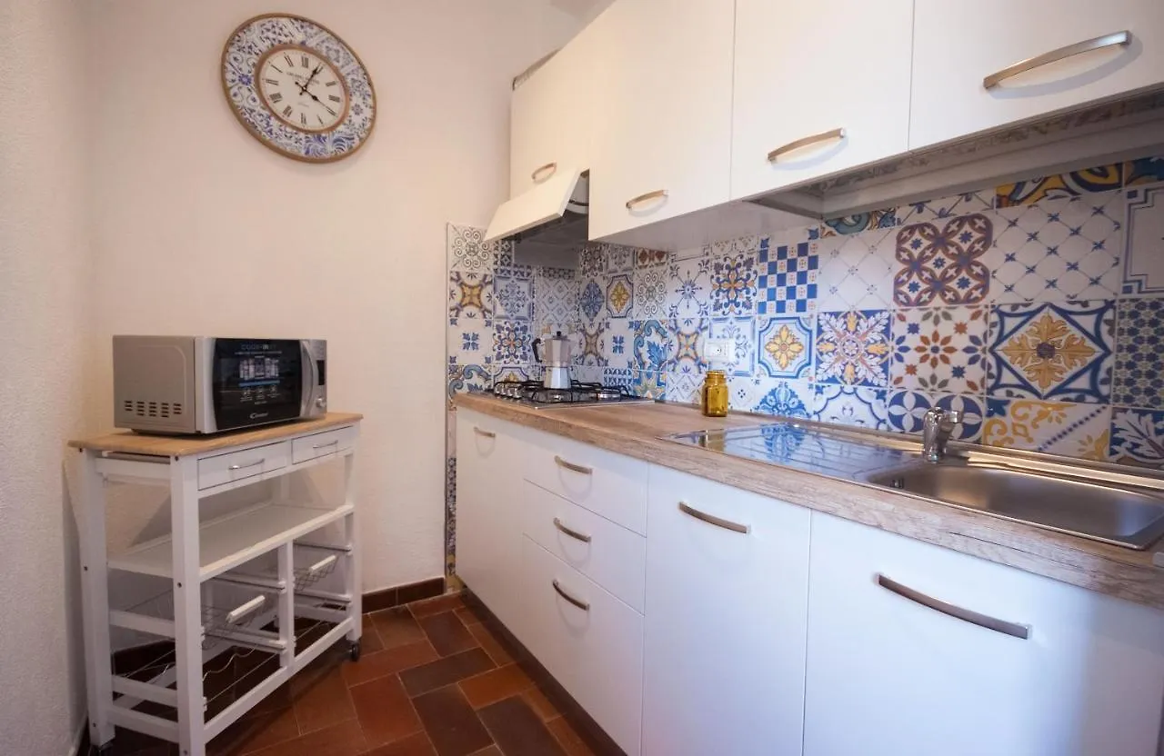 Aparthotel Appartamenti Gli Olmi Marina di Campo Italy