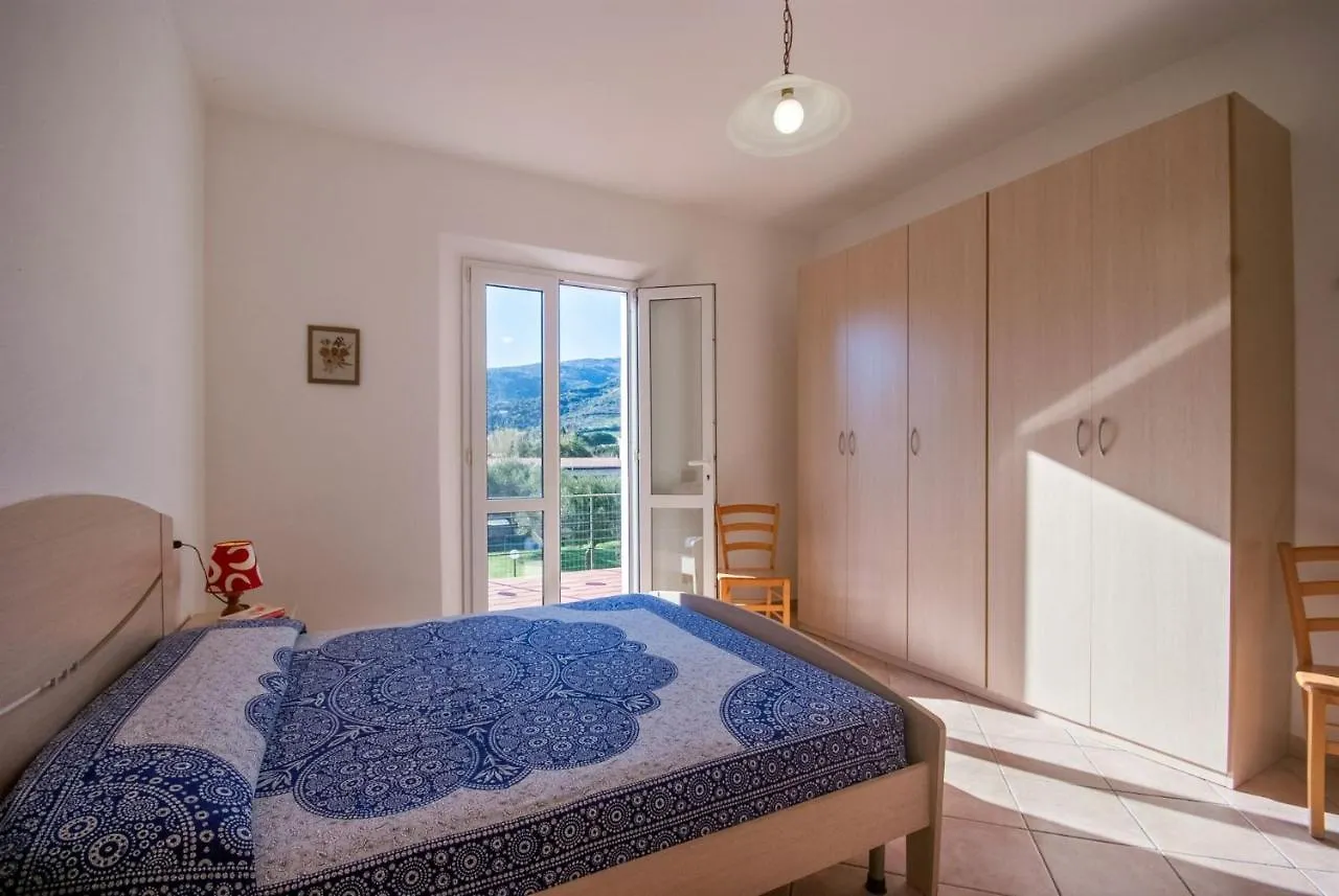 Aparthotel Appartamenti Gli Olmi Marina di Campo Italy