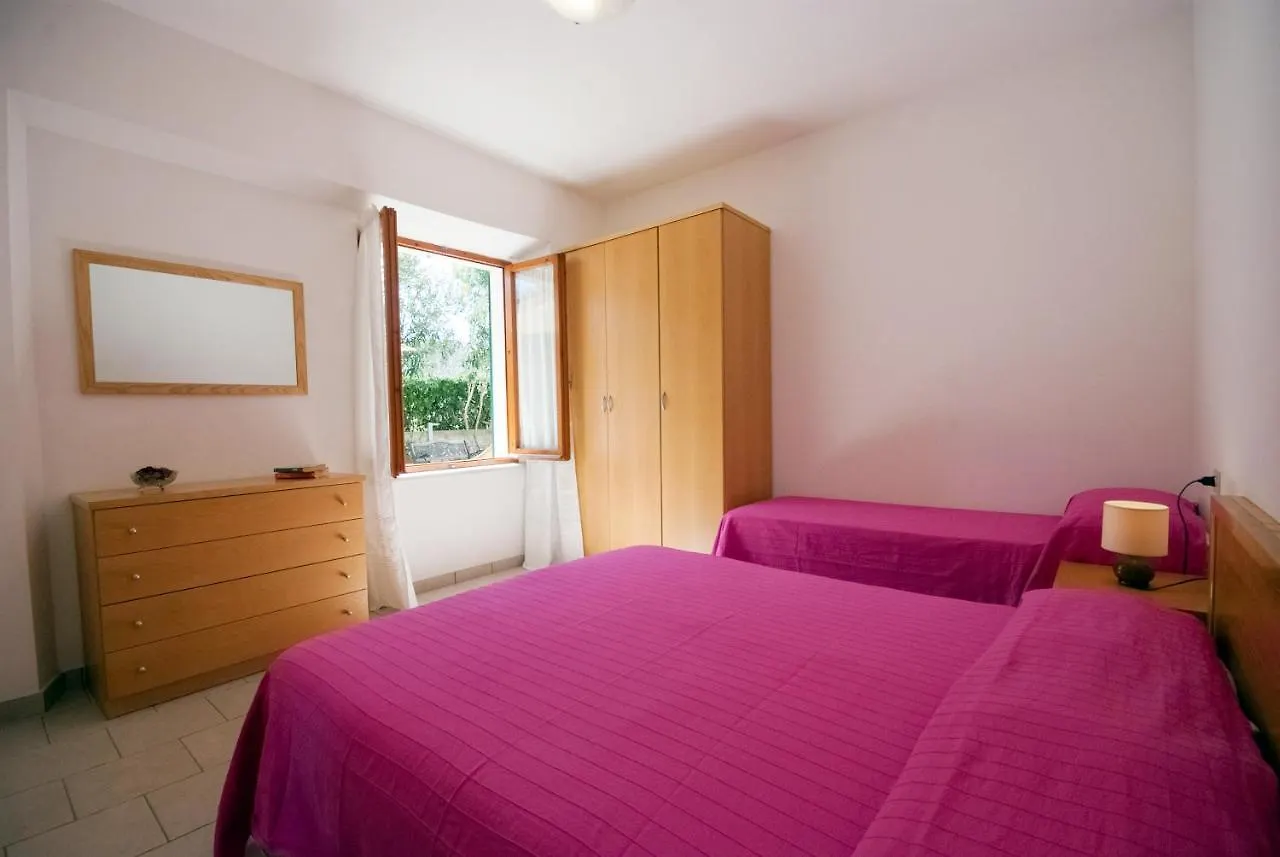 Aparthotel Appartamenti Gli Olmi Marina di Campo Italy