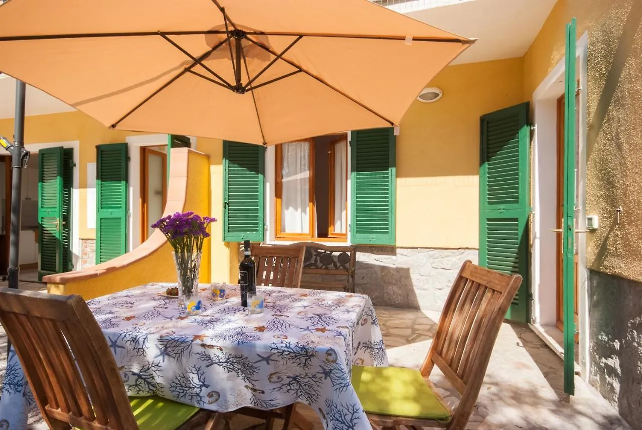 Aparthotel Appartamenti Gli Olmi Marina di Campo